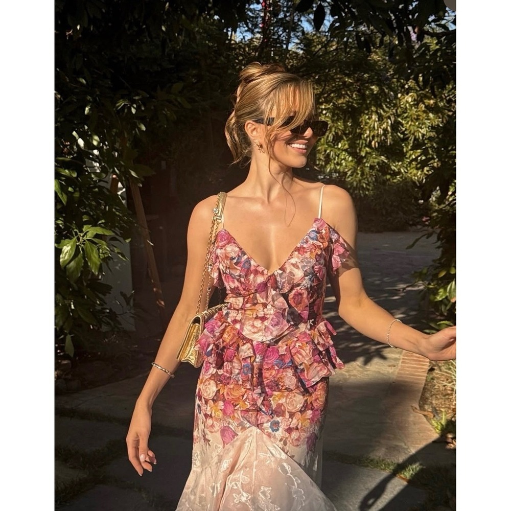 NWT Elliatt Perla Floral Tiered Maxi Dress in Floral Multi -‎ Size Medium - Picture 3 of 14
